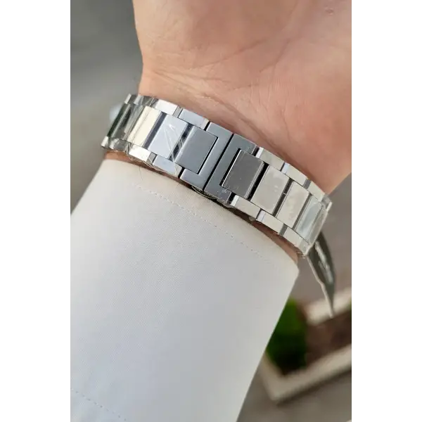 Kadranı Siyah Kordonu Gümüş Renk 43 Mm Hediye Paketli Erkek Kol Saati