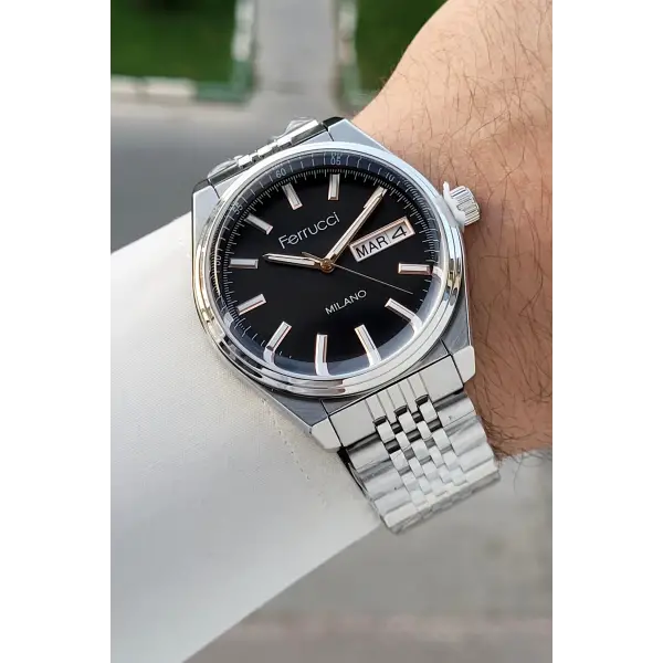 Kadranı Siyah Kordonu Gümüş Renk Hediye Paketli 40 Mm Erkek Kol Saati