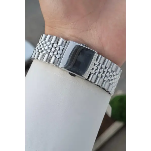 Kadranı Siyah Kordonu Gümüş Renk Hediye Paketli 40 Mm Erkek Kol Saati