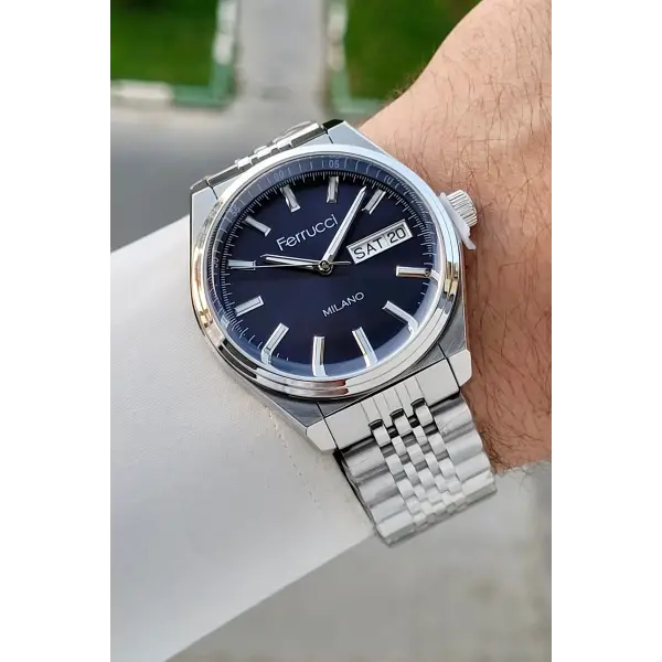 Kadranı Lacivert Kordonu Gümüş Renk Hediye Paketli 40 Mm Erkek Kol Saati