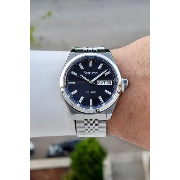 Kadranı Lacivert Kordonu Gümüş Renk Hediye Paketli 40 Mm Erkek Kol Saati