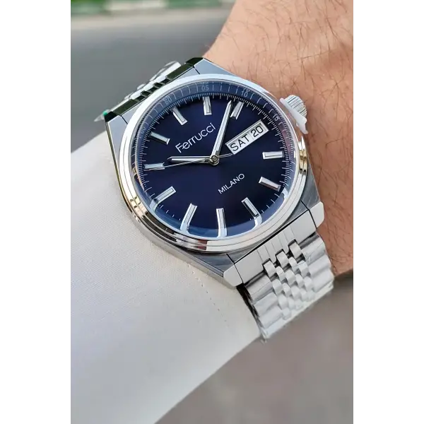 Kadranı Lacivert Kordonu Gümüş Renk Hediye Paketli 40 Mm Erkek Kol Saati