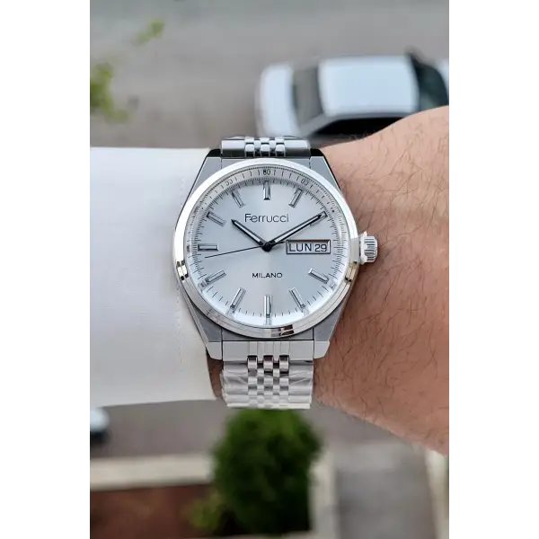 Gümüş Renk Hediye Paketli 40 Mm Erkek Kol Saati