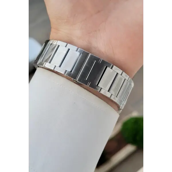 Gümüş Renk Hediye Paketli 44 Mm Erkek Kol Saati