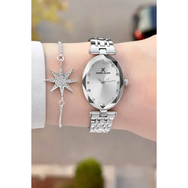 Gümüş Renk Hediye Paketli 24 Mm Kadın Kol Saati ve Bileklik