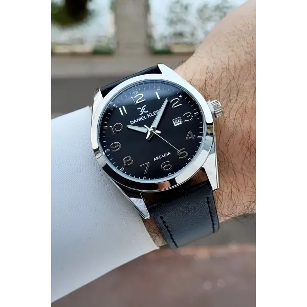 Siyah Renk Rakamlı 42,5 Mm Hediye Paketli Erkek Kol Saati