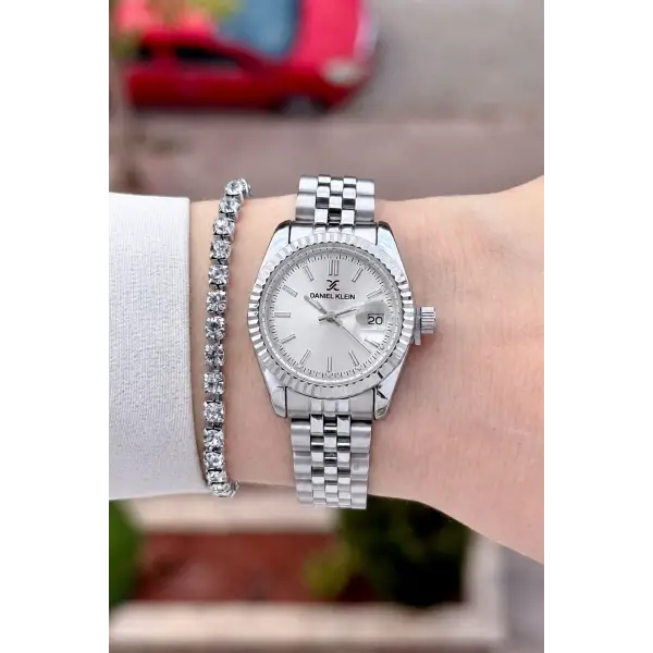 Gümüş Renk 30 Mm Kadın Kol Saati ve Bileklik