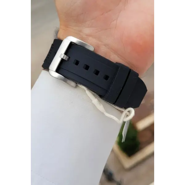 41 Mm Kasası Gümüş Kordonu Siyah Renk İç Göstergeleri Aktif Erkek Kol Saati