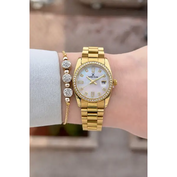 Gold Renk 28 Mm Kadın Kol Saati ve Bileklik