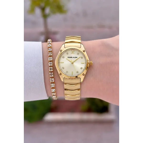 Kadranı Sarı Kordonu Gold Renk 30 mm Hediye Paketli Kadın Kol Saati
