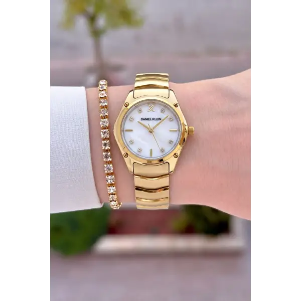 Gold Renk 30 mm Hediye Paketli Kadın Kol Saati