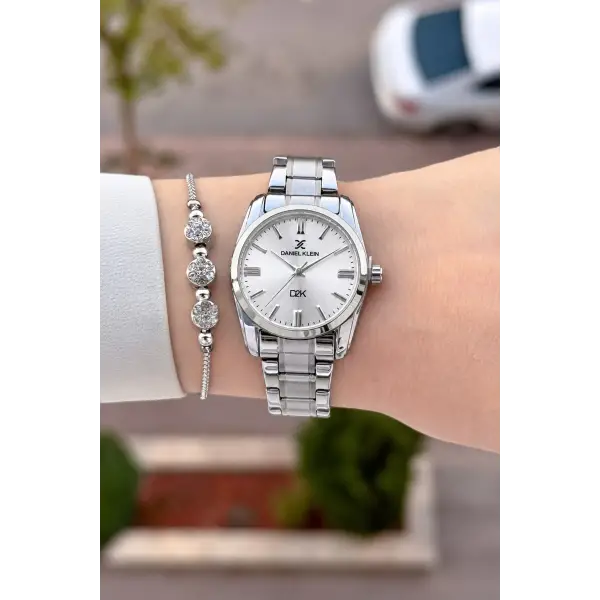Gümüş Renk 30 Mm Hediye Paketli Kadın Kol Saati