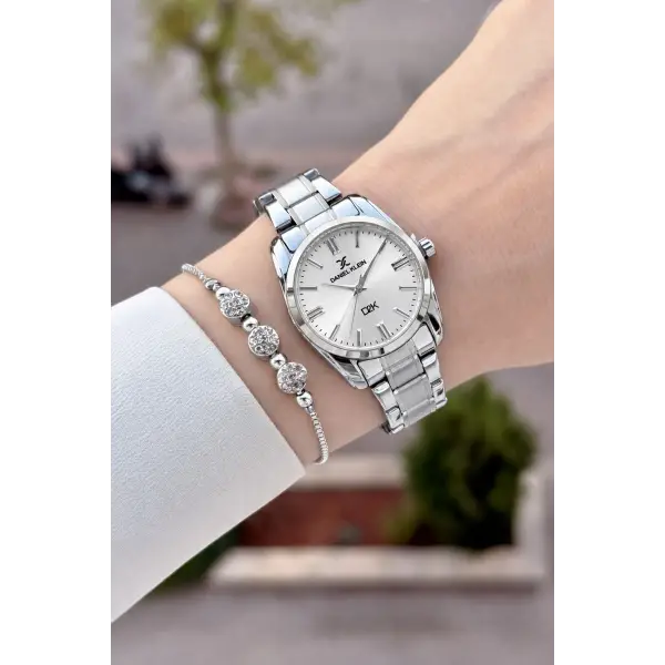 Gümüş Renk 30 Mm Hediye Paketli Kadın Kol Saati