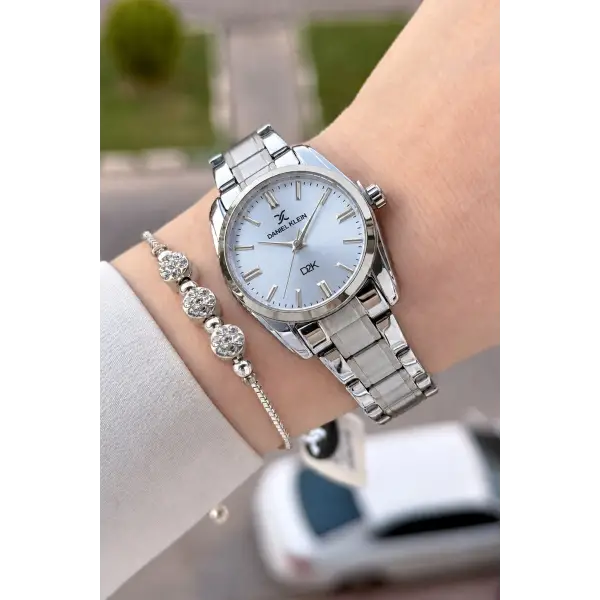 Kadranı Mavi Kordonu Gümüş Renk 30 Mm Hediye Paketli Kadın Kol Saati