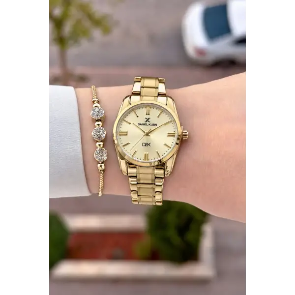 Kadranı Sarı Kordonu Gold Renk 30 Mm Hediye Paketli Kadın Kol Saati