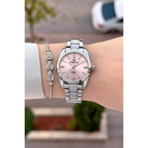 Kadranı Pembe Kordonu Gümüş Renk 30 Mm Hediye Paketli Kadın Kol Saati