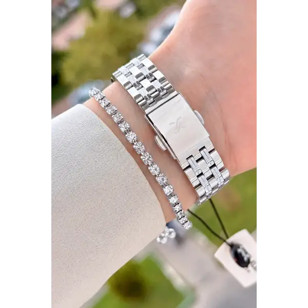 Kadranı Pembe Kordonu Gümüş Renk 30 Mm Hediye Paketli Kadın Kol Saati ve Bileklik