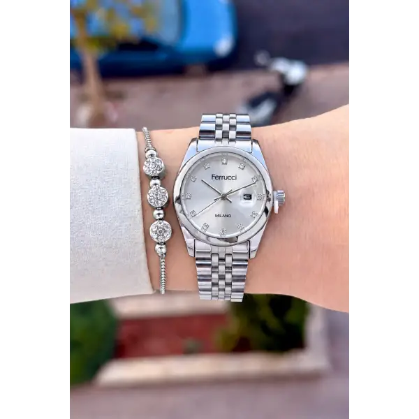 Gümüş Renk 28 Mm Hediye Paketli Kadın Kol Saati