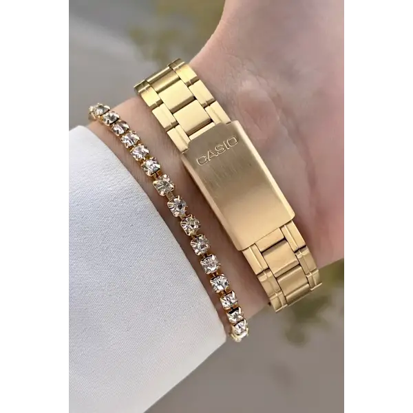 Casio CSISTE139 Kadranı Siyah Kordonu Gold Renk Kadın Kol Saati