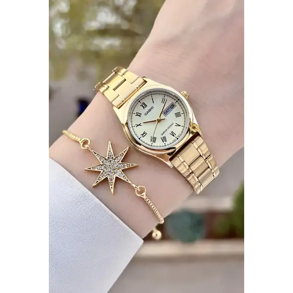 Casio CSISTE144 Gold Renk Takvimli Kadın Kol Saati