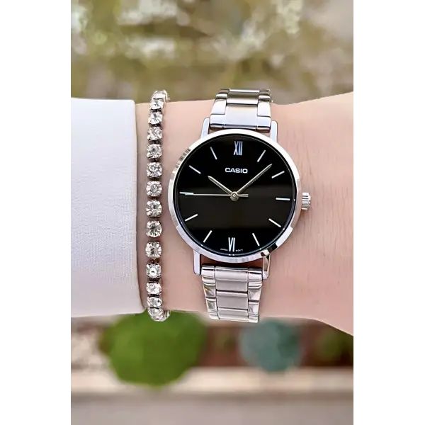Casio CSISTE160 Kadranı Siyah Kordonu Gümüş Renk Kadın Kol Saati