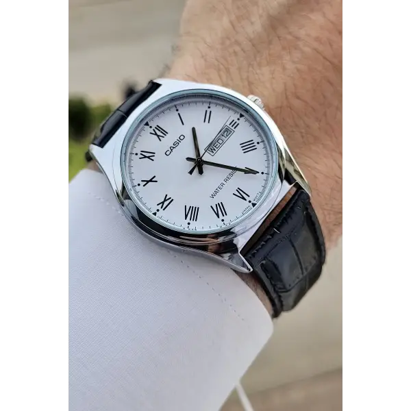 Casio CSISTE9 Kadranı Beyaz Kordonu Siyah Renk Hediye Paketli Erkek Kol Saati