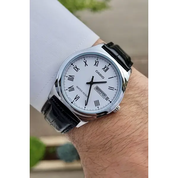 Casio CSISTE9 Kadranı Beyaz Kordonu Siyah Renk Hediye Paketli Erkek Kol Saati