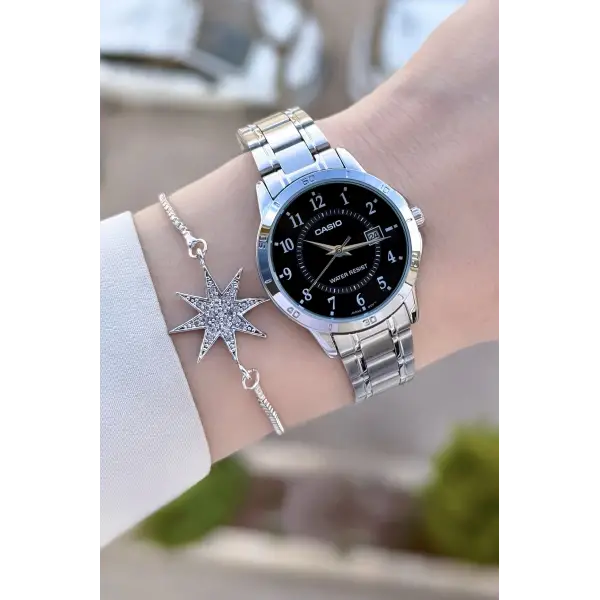 Casio Kadranı Siyah Rakamlı Gümüş Renk Kadın Kol Saati