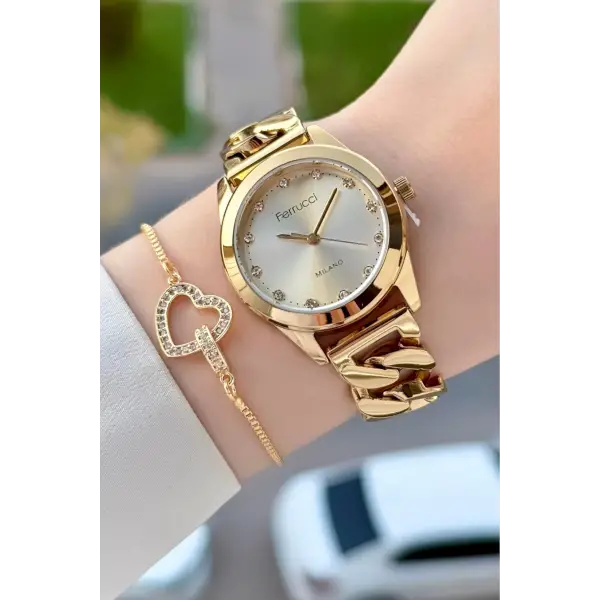 Gold Renk 30 Mm Kadın Kol Saati ve Bileklik