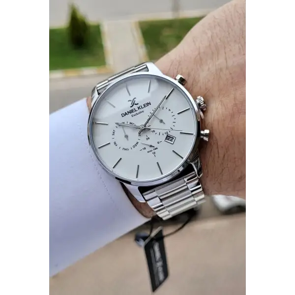 Gümüş Beyaz Renk İç Göstergeleri Aktif Fonksiyonlu Erkek Kol Saati