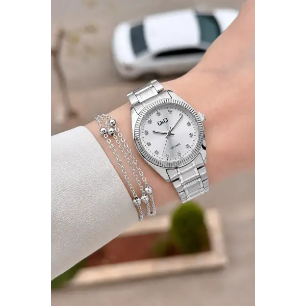 Gümüş Renk 30 Mm Rakamlı Kadın Kol Saati ve Hediye Bileklik