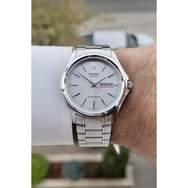 Casio CSISTE93 Gümüş Renk Gün ve Takvim Fonksiyonlu Hediye Paketli Erkek Kol Saati