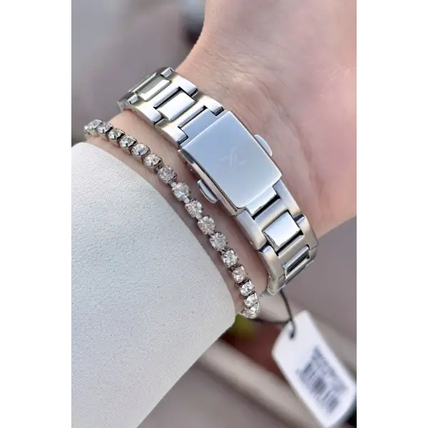 Gümüş Renk Hediye Paketli 32 Mm Kadın Kol Saati ve Bileklik