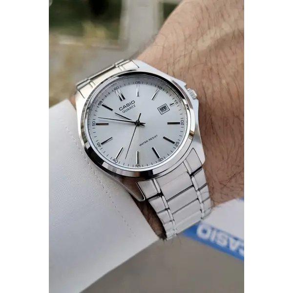 Casio CSISTE85 Gümüş Renk Hediye Paketli Erkek Kol Saati