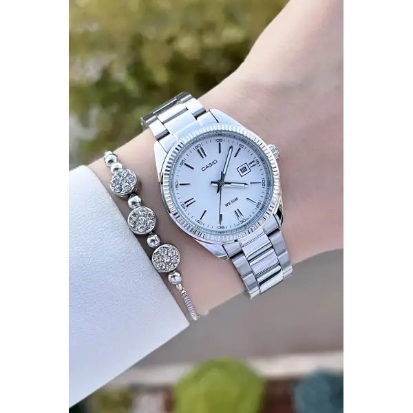 Casio CSISTE81 Gümüş Renk Hediye Paketli Kadın Kol Saati