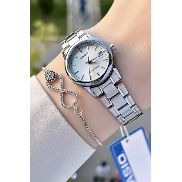 Casio CSISTE60 Gümüş Renk Hediye Paketli Kadın Kol Saati