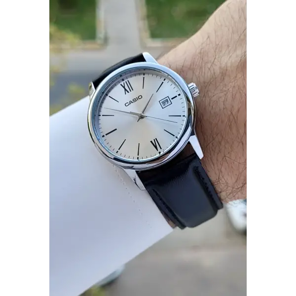 Casio CSISTE122 Kadranı Gümüş Kordonu Siyah Renk Erkek Kol Saati