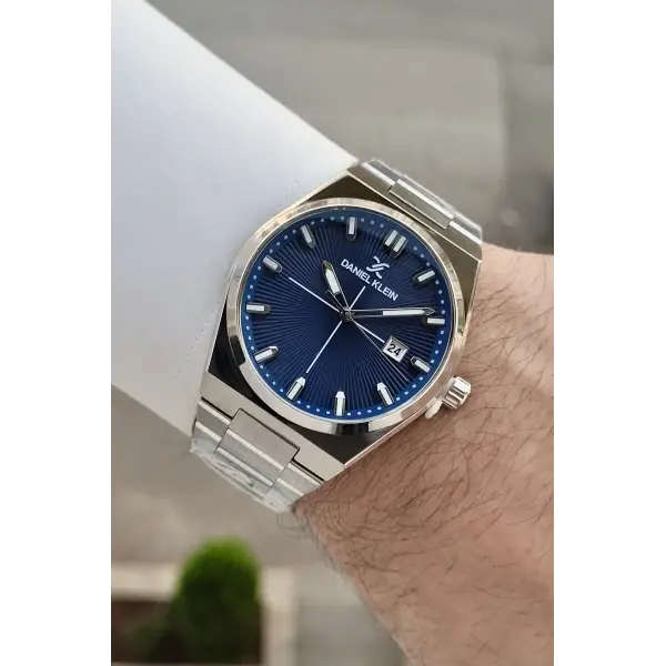 Kadranı Lacivert Kordonu Gümüş Renk 42 mm İç Göstergeleri Aktif Erkek Kol Saati