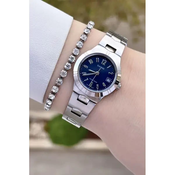Casio CSISTE106 Kadranı Lacivert Kordonu Gümüş Renk Hediye Paketli Kadın Kol Saati