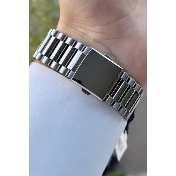 Ferrucci FCISTE223 Kadranı Lacivert Kordonu Gümüş Renk Takvimli Erkek Kol Saati