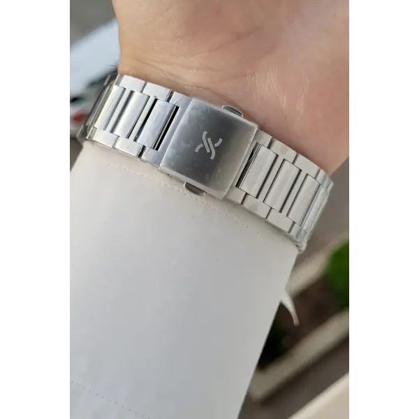 Kadranı Lacivert Kordonu Gümüş Renk Takvimli Hediye Paketli Erkek Kol Saati