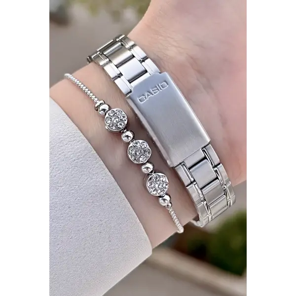 Casio CSISTE142 Kadranı Mavi Kordonu Gümüş Renk Takvimli Kadın Kol Saati