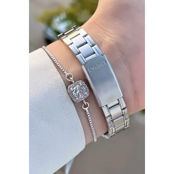 Casio CSISTE76 Kadranı Pembe Kordonu Gümüş Renk Hediye Paketli Kadın Kol Saati