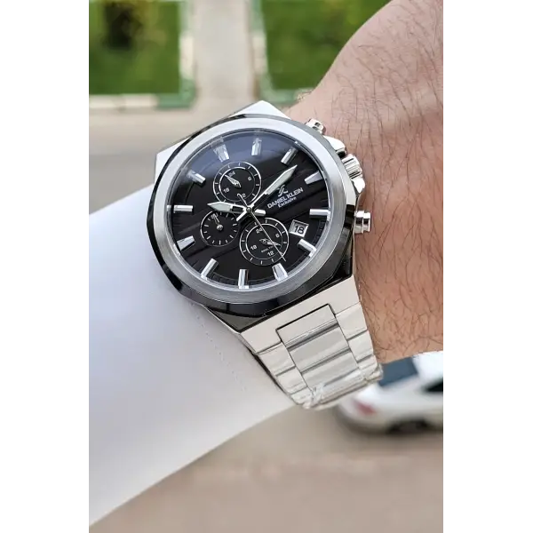 Kadranı Siyah Kordonu Gümüş Renk 41 mm İç Göstergeleri Aktif Erkek Kol Saati