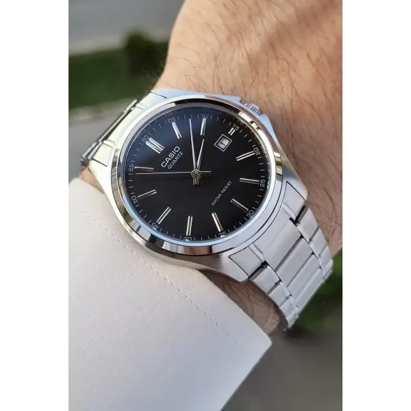 Casio CSISTE49 Kadranı Siyah Kordonu Gümüş Renk Hediye Paketli Erkek Kol Saati
