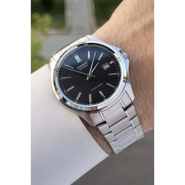 Casio CSISTE49 Kadranı Siyah Kordonu Gümüş Renk Hediye Paketli Erkek Kol Saati