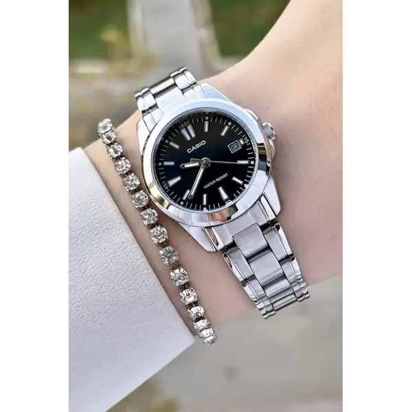 Casio CSISTE155 Kadranı Siyah Kordonu Gümüş Renk Kadın Kol Saati