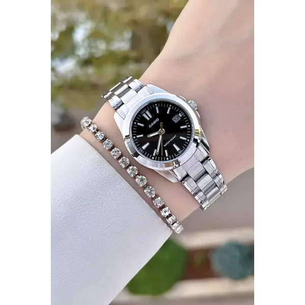 Casio CSISTE155 Kadranı Siyah Kordonu Gümüş Renk Kadın Kol Saati
