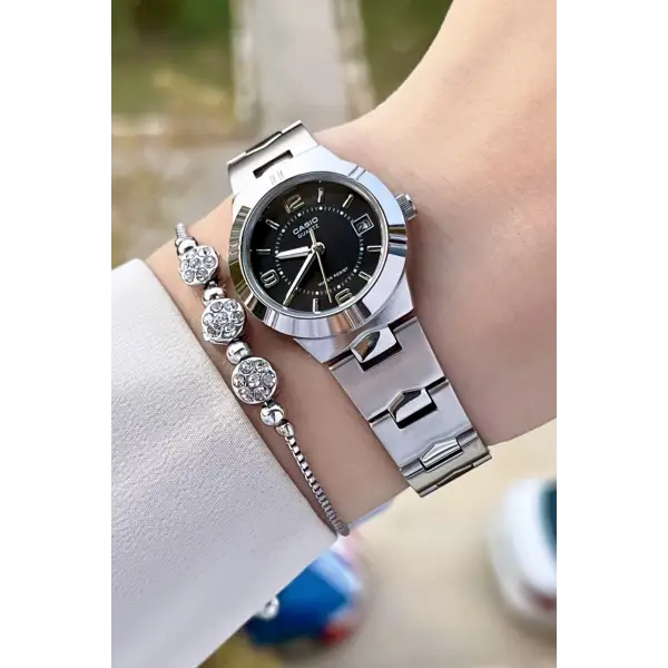 Casio CSISTE89 Kadranı Siyah Kordonu Gümüş Renk Hediye Paketli Kadın Kol Saati
