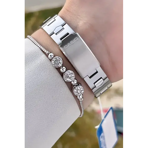 Casio CSISTE89 Kadranı Siyah Kordonu Gümüş Renk Hediye Paketli Kadın Kol Saati